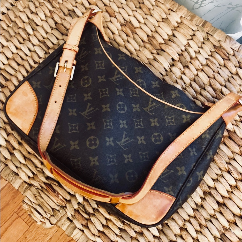 •Louis Vuitton• Monogram Boulogne Shoulder Bag